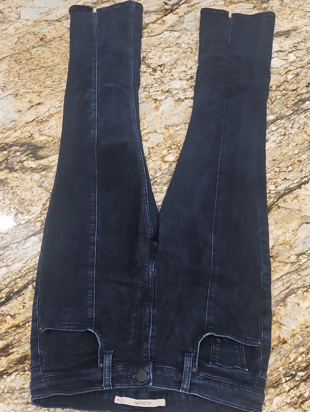 Hudson Jeans Women's Blue Flare Jeans. Size 28 Inseam 31" Rise 10"